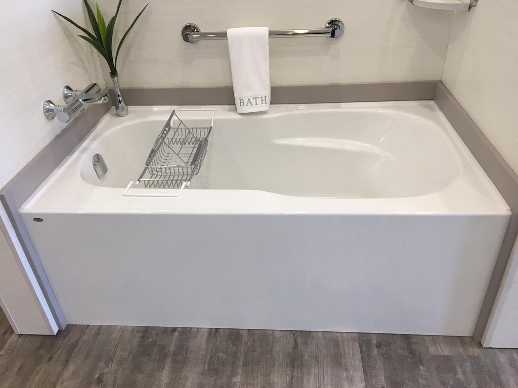 Gallery Image 1 - 3990615